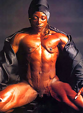 Muscle Black Women photo 5 of 8