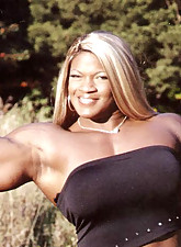 Muscle Black Women photo 6 of 8