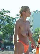 Naked Pussy photo 9 of 10