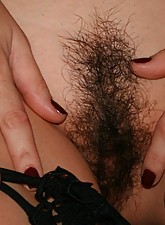 Amazing Hairy Girls photo 6 of 9