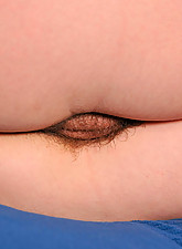 Amazing Hairy Girls photo 6 of 9