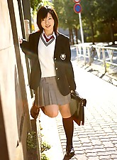 Japan Schoolgirls photo 2 of 4
