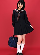 Japan Schoolgirls photo 1 of 5