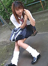 Japan Schoolgirls photo 1 of 5