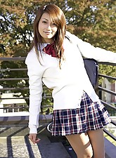 Japan Schoolgirls photo 1 of 5