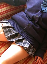 Japan Schoolgirls photo 2 of 5