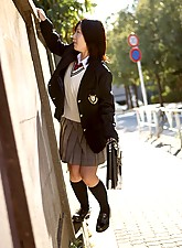 Japan Schoolgirls photo 5 of 5