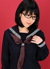 Japan Schoolgirls photo 4 of 5