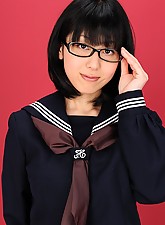 Japan Schoolgirls photo 4 of 5