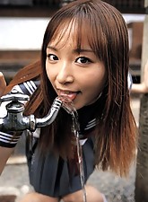 Japan Schoolgirls photo 2 of 5