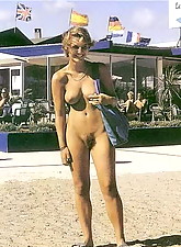 Amateur Whore photo 9 of 10