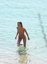 Amateur Whore photo 9 of 10