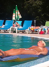Amateur Whore photo 3 of 10