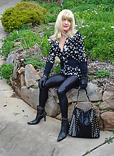 Spandex Voyeur photo 8 of 8