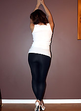 Spandex Voyeur photo 5 of 8