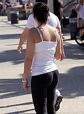 Spandex Voyeur photo 6 of 8