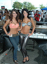 Spandex Voyeur photo 7 of 8