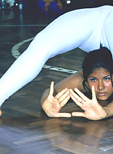 Spandex Voyeur photo 4 of 8