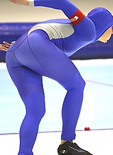 Spandex Voyeur photo 8 of 8