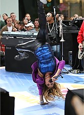 Spandex Voyeur photo 2 of 7
