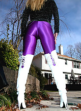 Spandex Voyeur photo 5 of 8