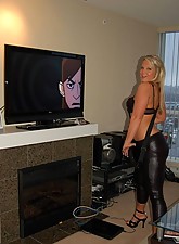 Spandex Voyeur photo 7 of 8