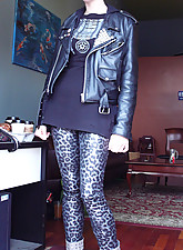 Spandex Voyeur photo 5 of 8