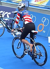 Spandex Voyeur photo 3 of 8