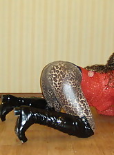 Spandex Voyeur photo 7 of 8
