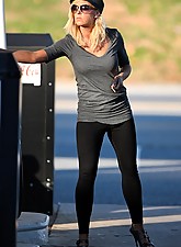 Spandex Voyeur photo 5 of 7