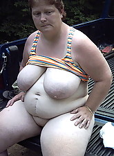 Outdoor BBW photo 3 of 8