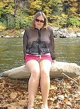 Outdoor BBW photo 6 of 8